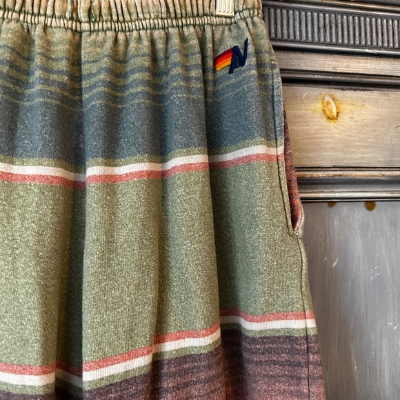 Aviator Nation Men's Tulum Striped Sweatshorts in vintage wash Size M - Picture 5 of 9